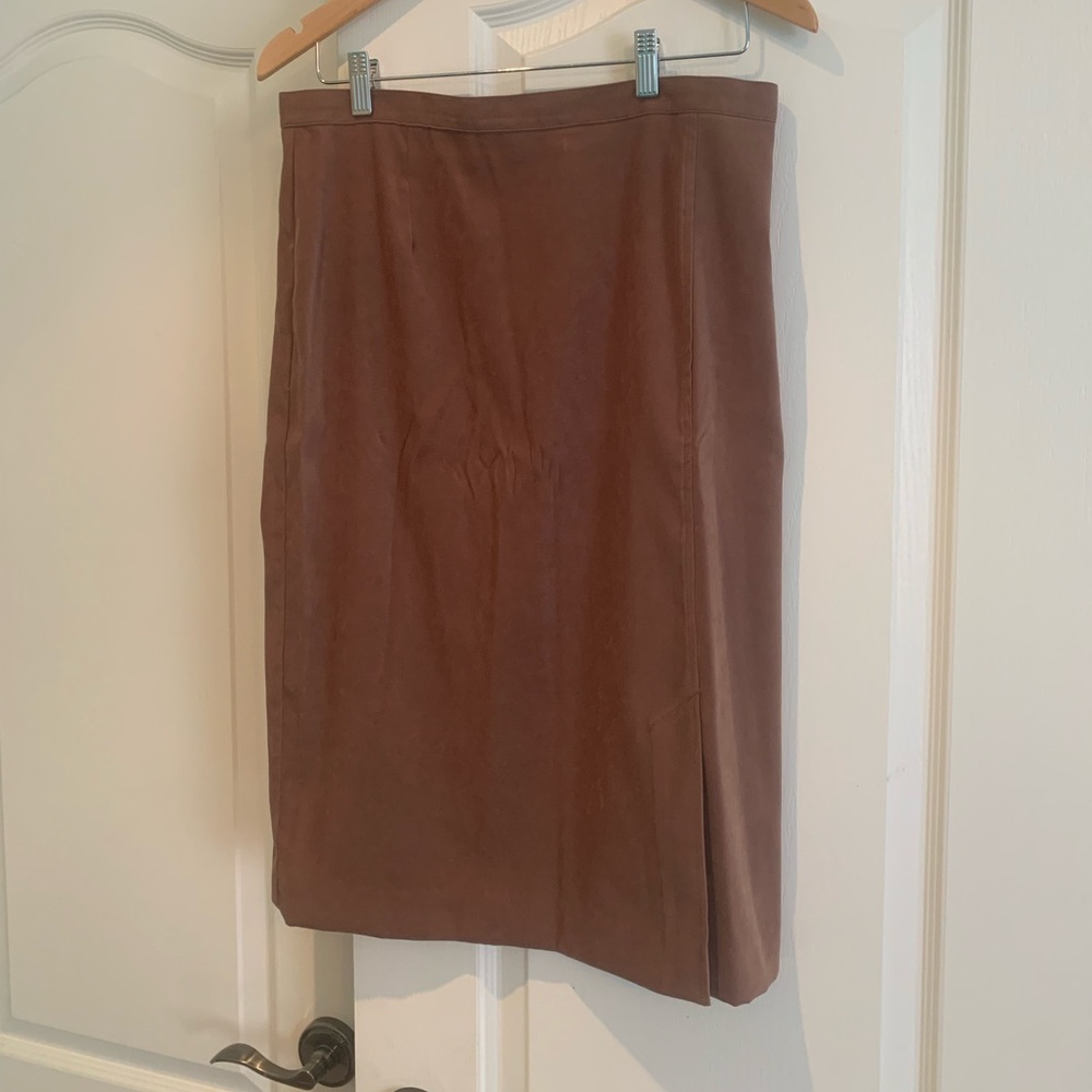 Women’s Skirt